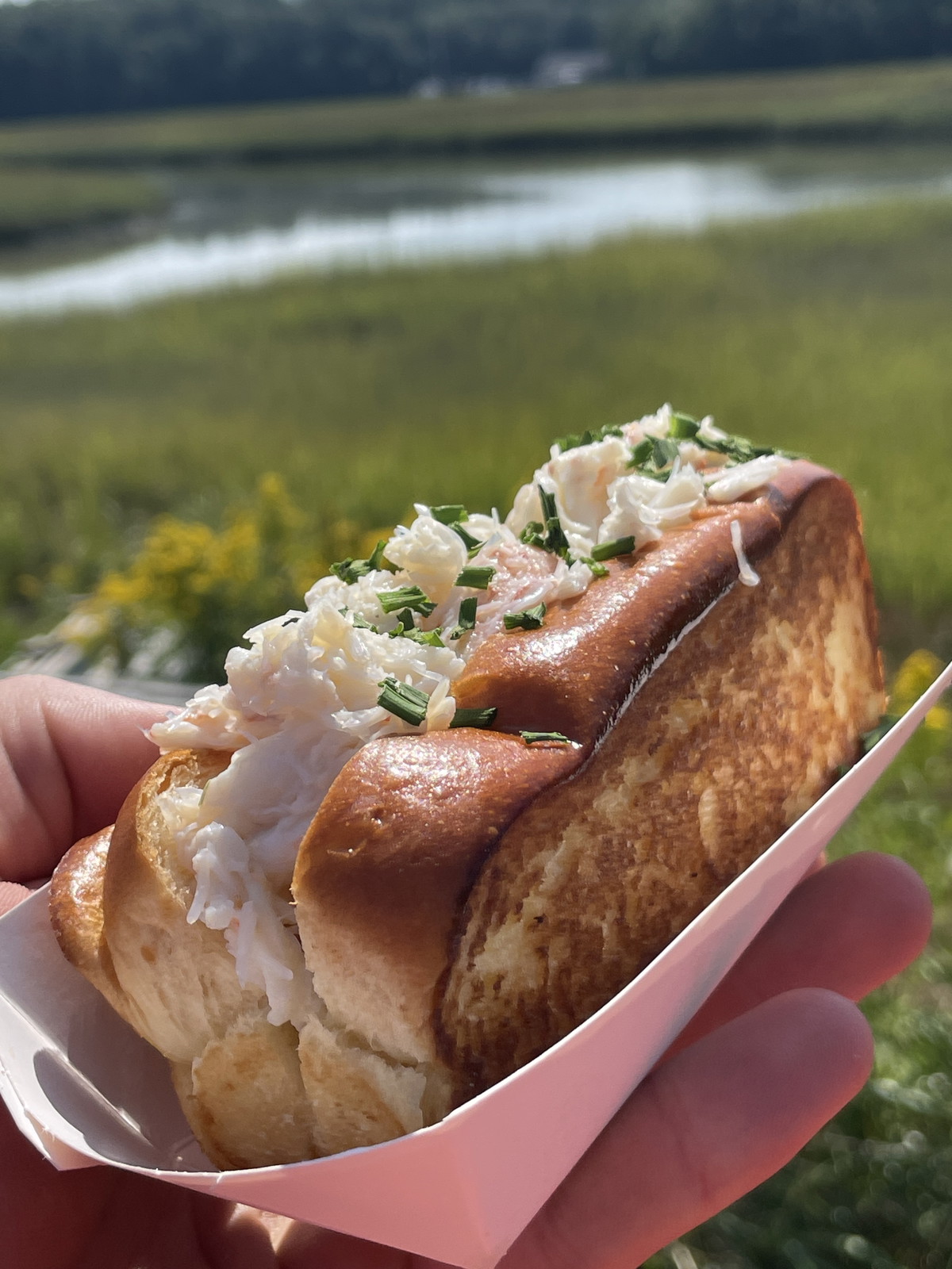 Day's Classic Jonah Crab Roll