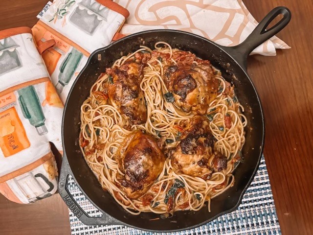 Image of Creamy Sun-Dried Tomato Chicken & Spaghetti