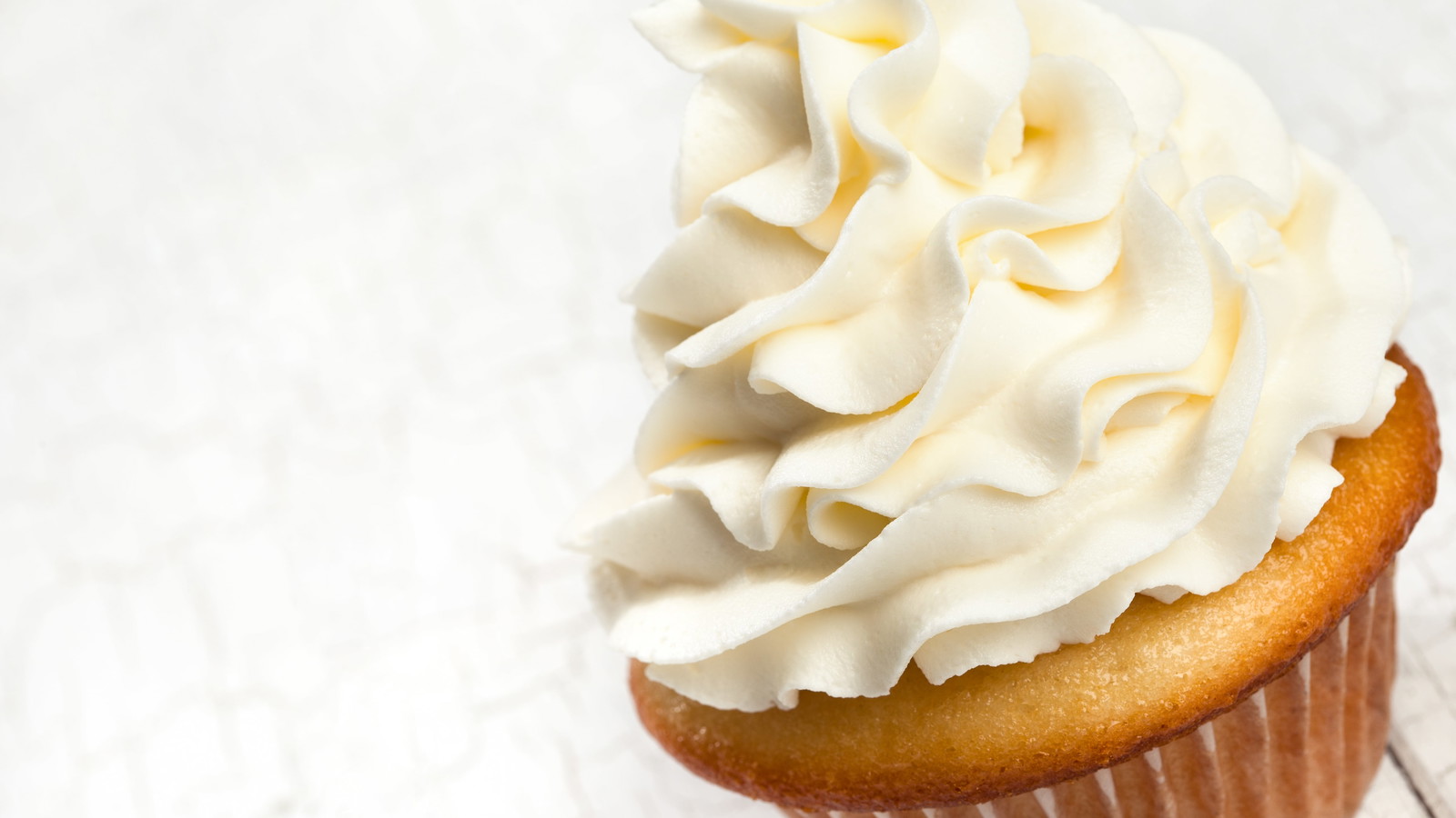 Image of Moist Vanilla Cupcakes