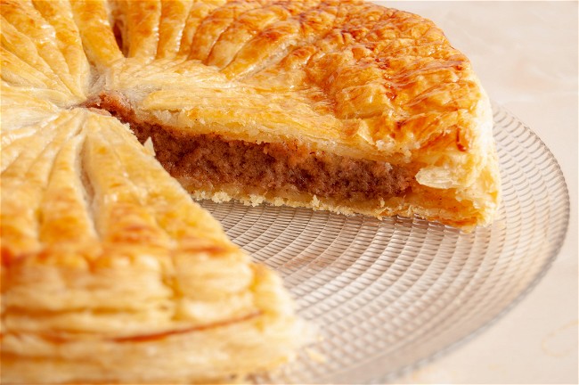 Image of LA MEILLEURE RECETTE DU GÂTEAU PITHIVIERS