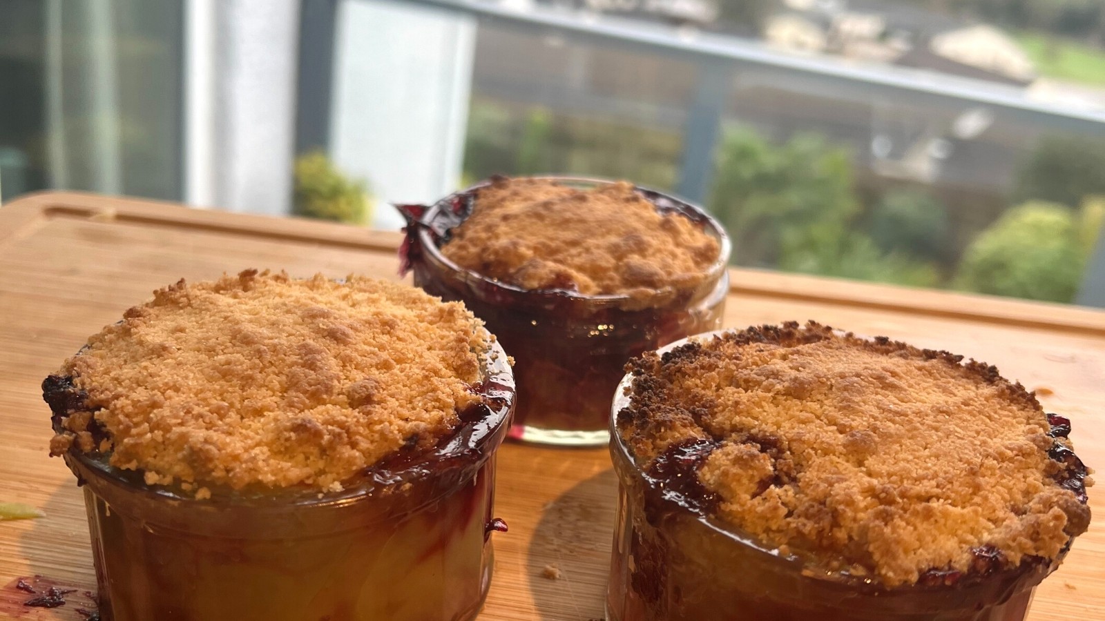 Image of Blueberry & Apple Crumble with Honey