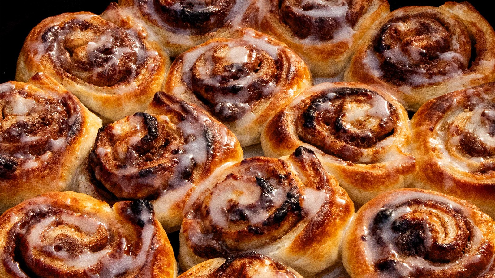 Image of Cinnamon Rolls (Leggero Pizza Oven)