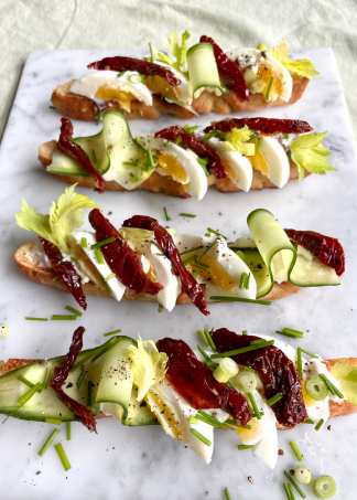 Bruschetta med æg