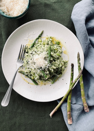 Risotto med asparges og spinat