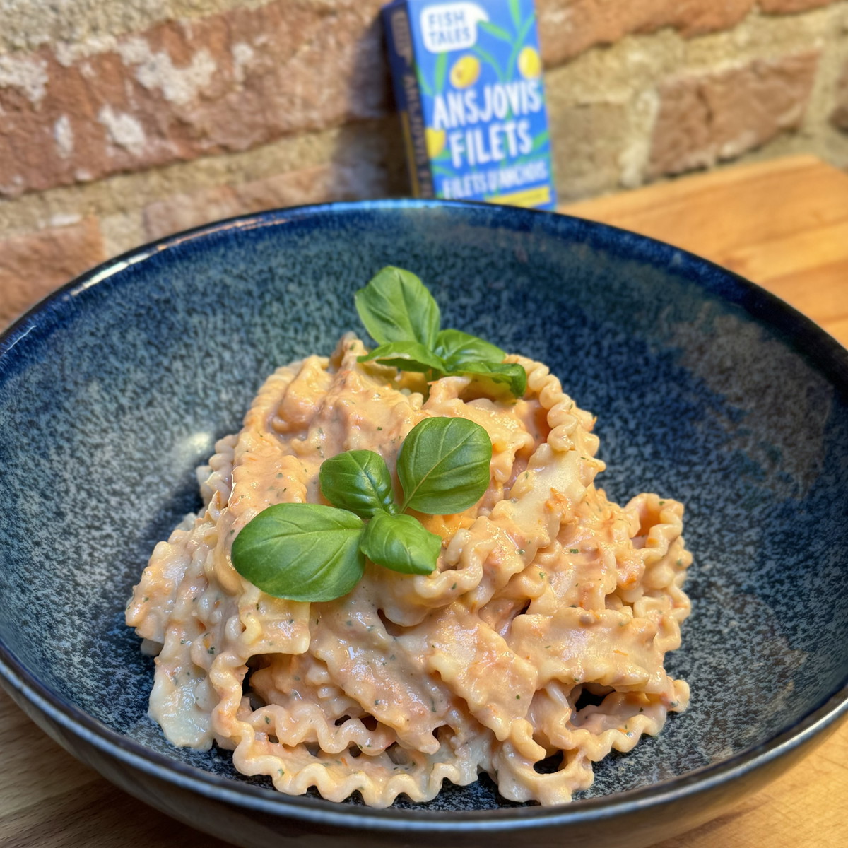 Creamy roasted tomato pasta