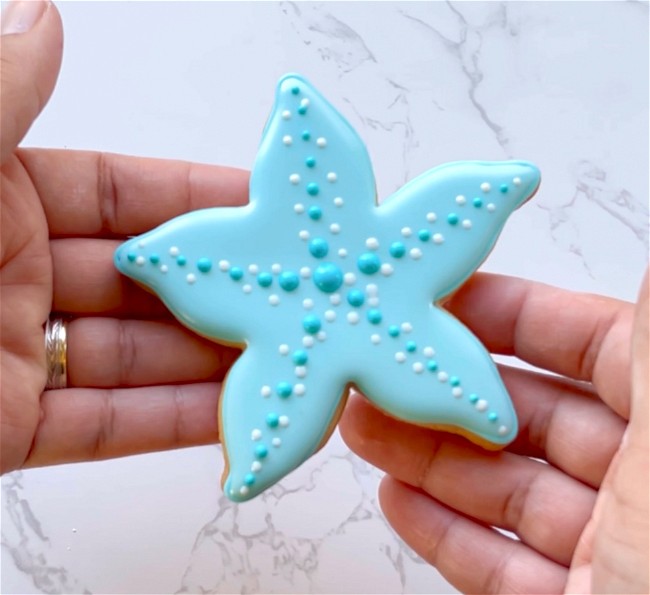 Image of How to Decorate a Starfish Cookie