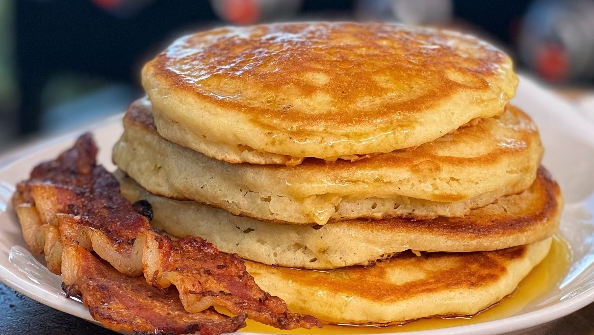 Image of Buttermilk & Bacon Fat Pancakes – Food Hack