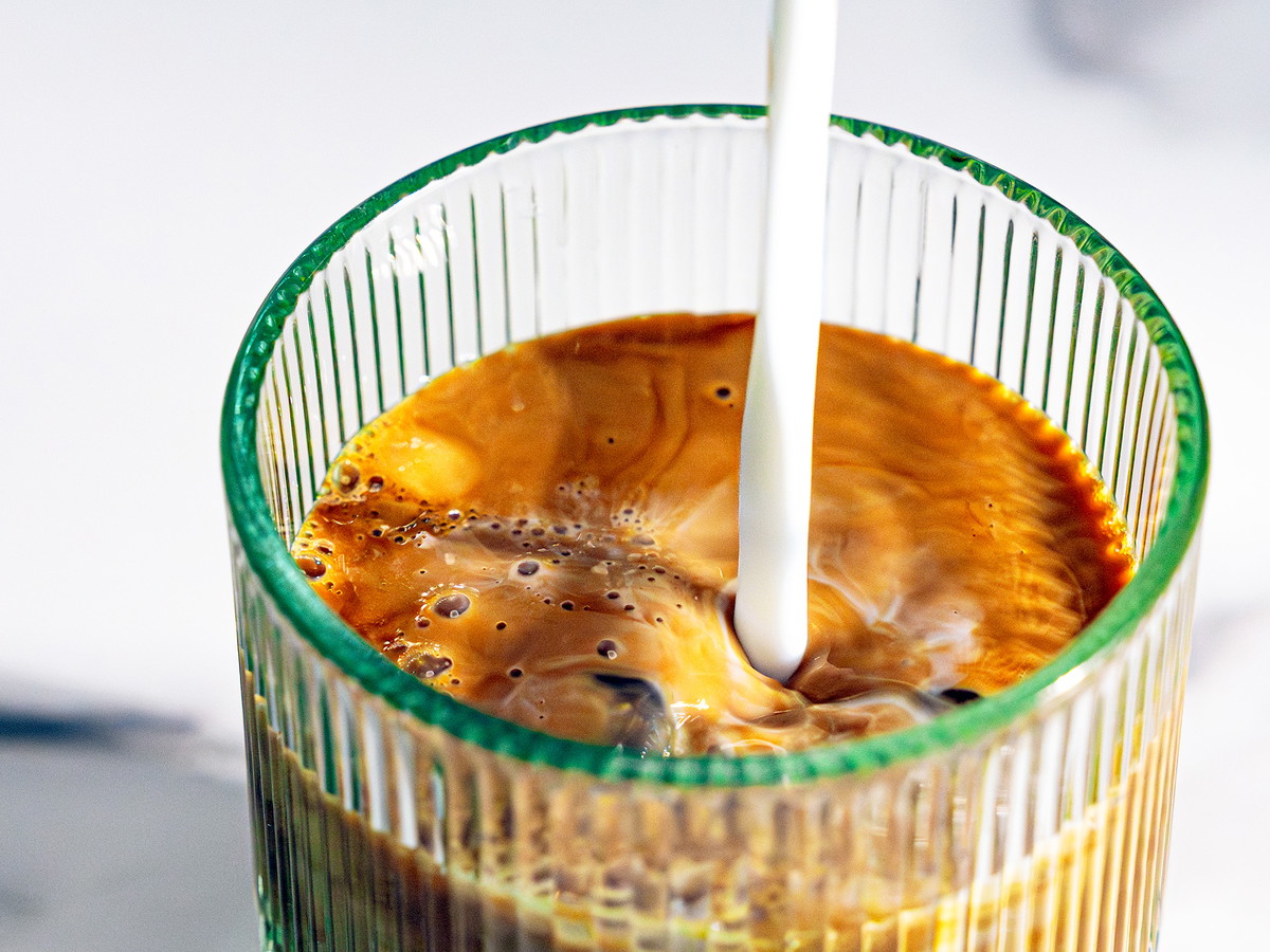 Iced Vanilla Latte with Kaldi's Cold Brew Concentrate
