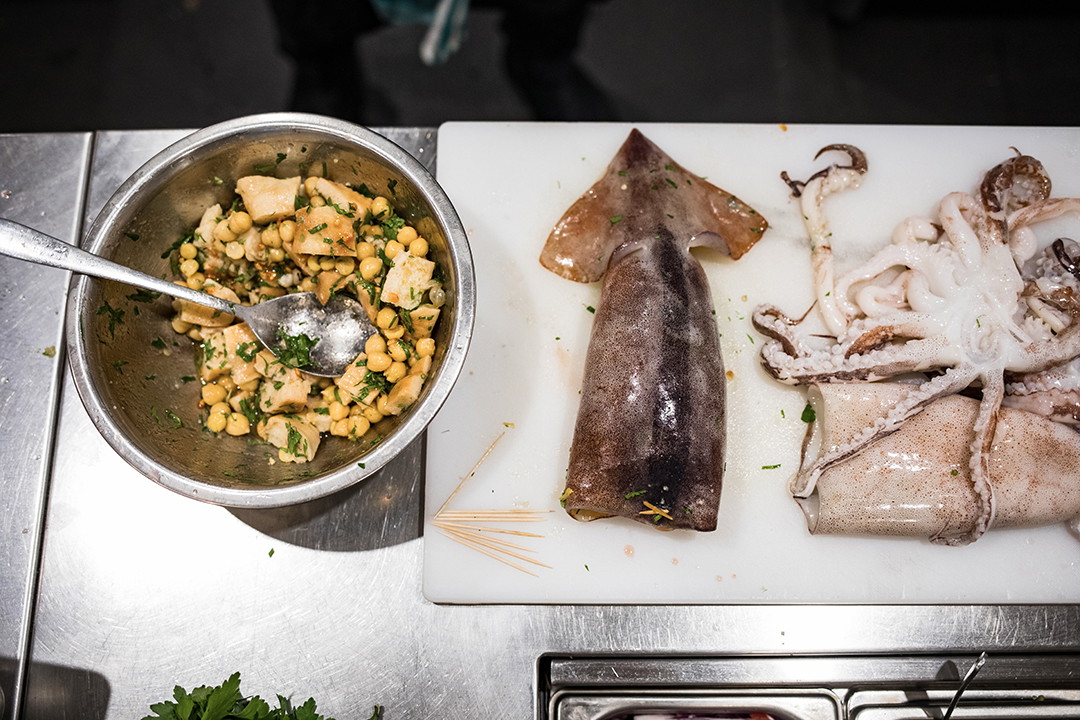 arrow squid stuffed with chickpea & bread