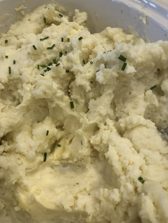 Mashed Potatoes With Roasted Garlic and Chive Butter