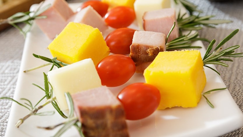 Image of Ham and Cheese Skewers – Go Extra with Rosemary
