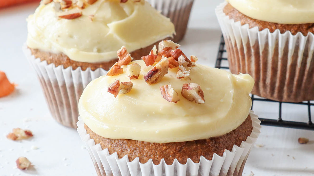 Image of Blender carrot cake cupcakes