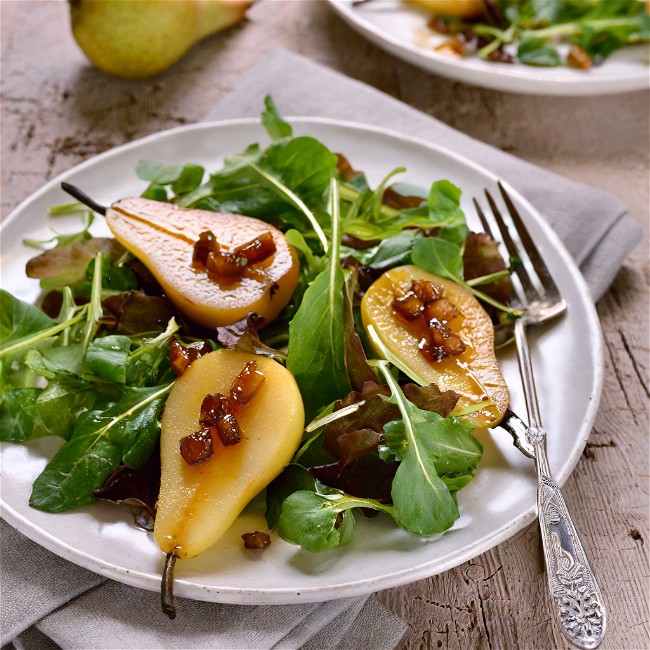 Image of Feldsalat mit karamellisierten Birnen