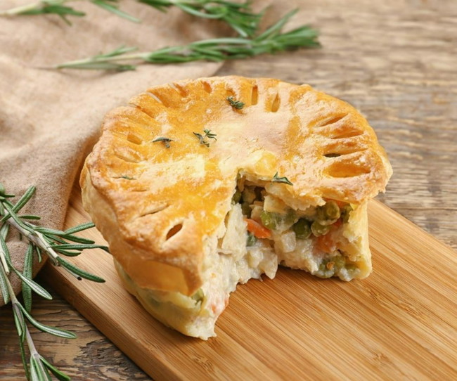 Image of Chicken and Veg Pie