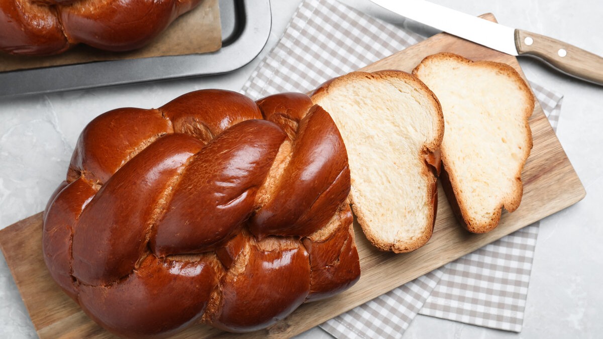 Image of Fonott Kalács - Hungarian Plaited Bread