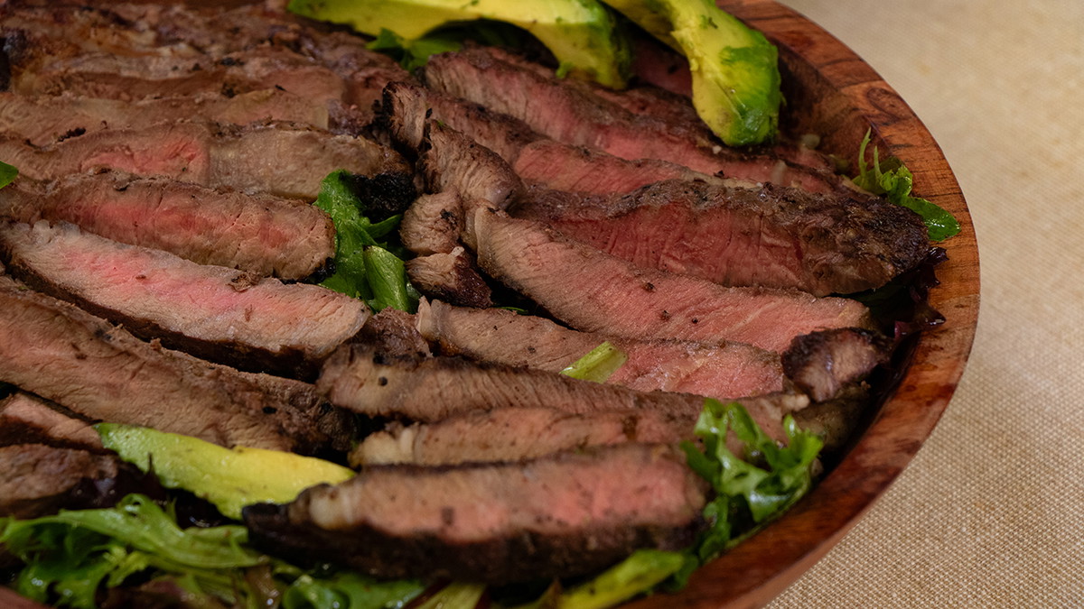 Juicy and Flavorful Grilled Steak Salad