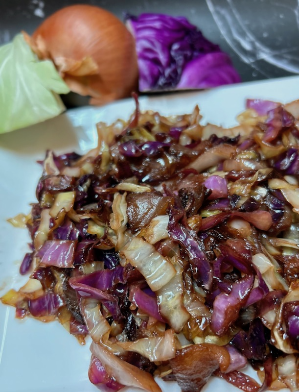 Braised Apple Cabbage