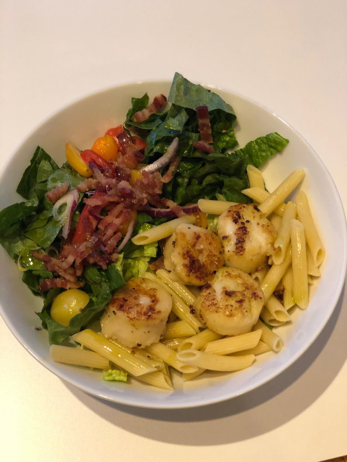 Seared Scallop Salad and Pasta Bowl