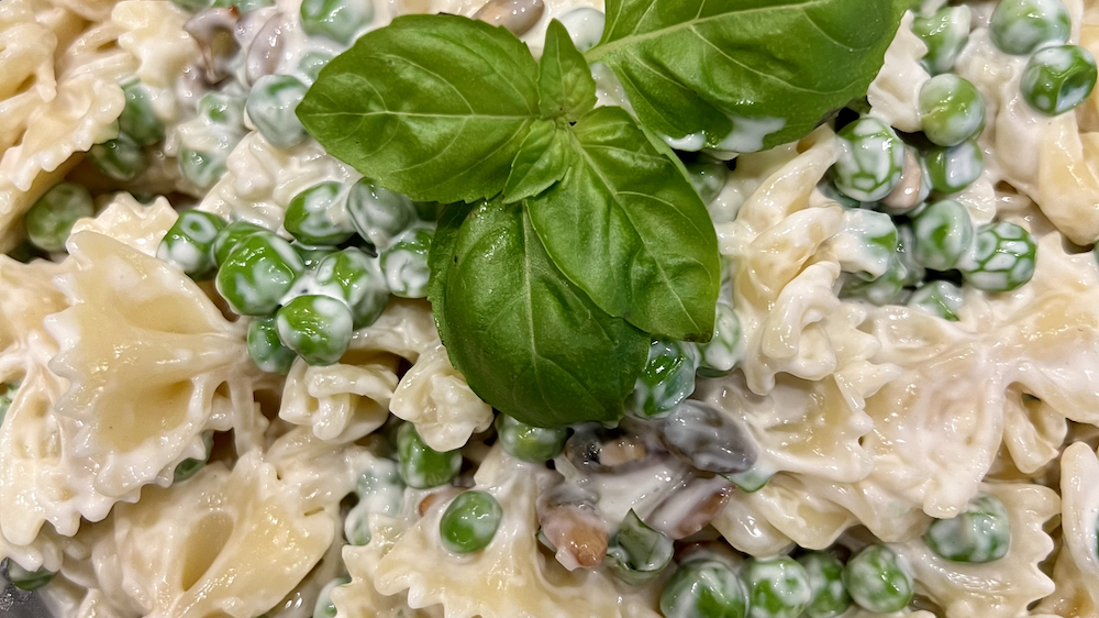 Pasta, Pesto and Peas