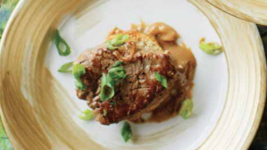 Beef Tenderloin with Sherry Shallot Cream Sauce