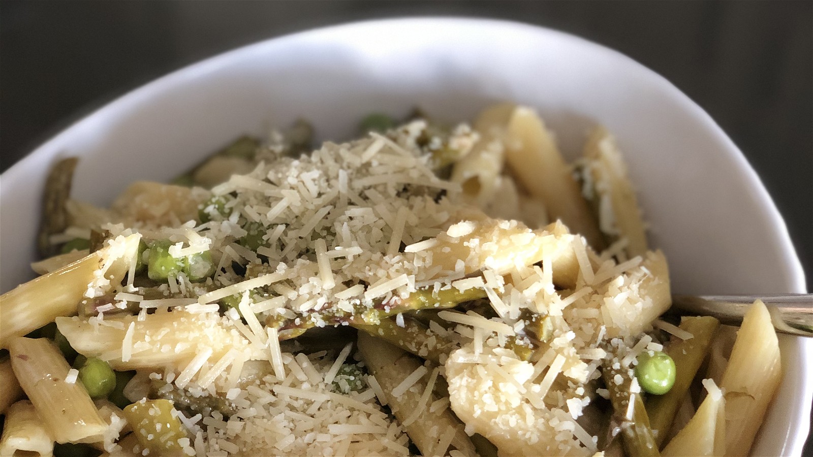 Image of Asparagus with Peas and Penne