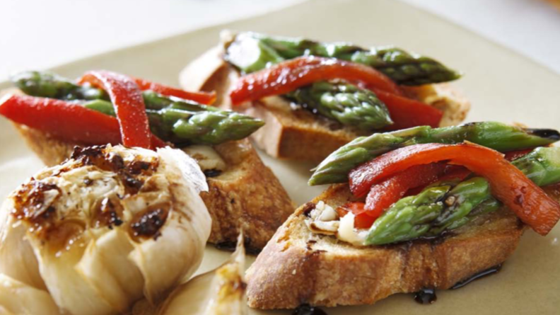 Image of Roasted Red Pepper and Asparagus Crostini