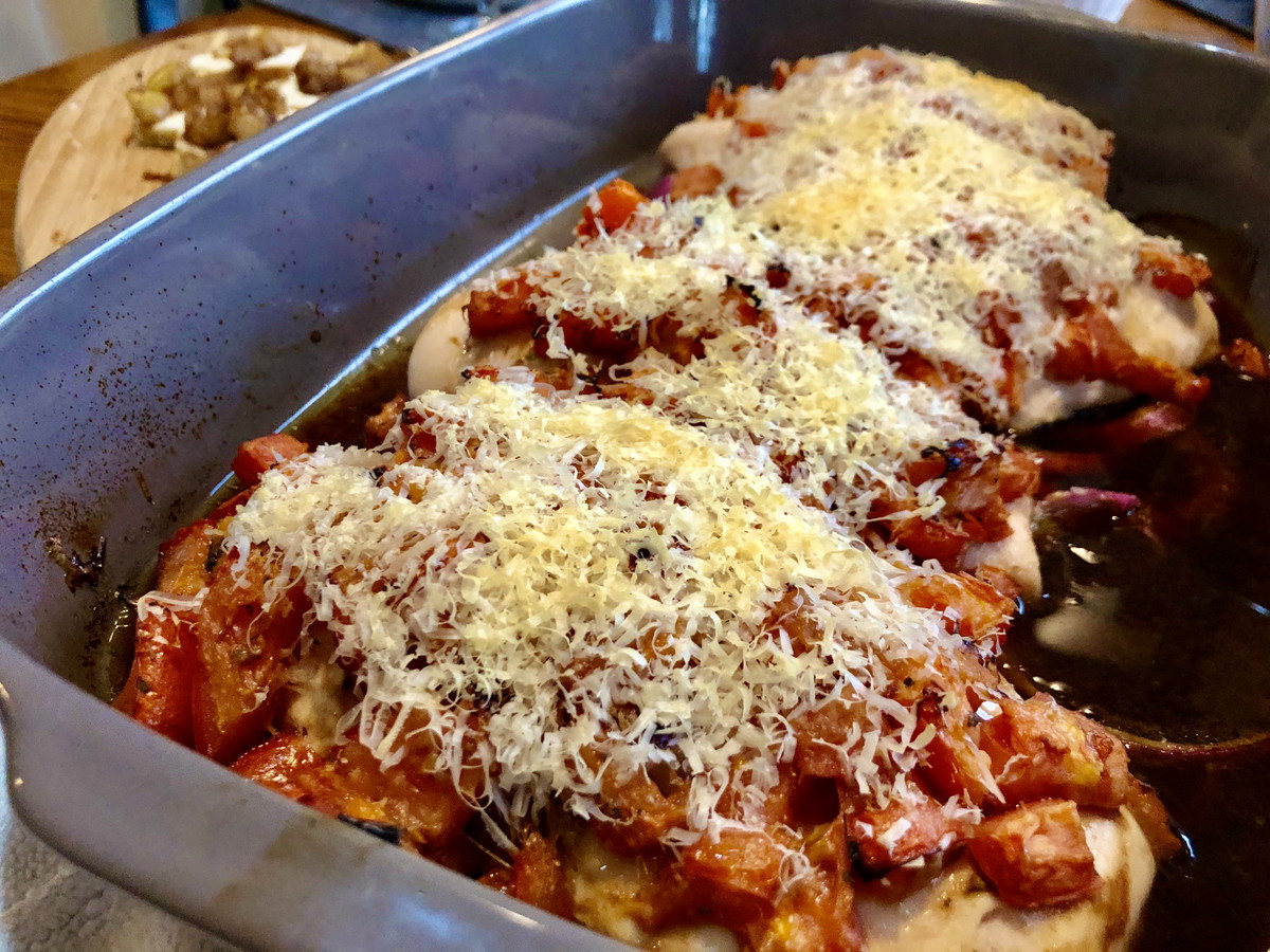 Baked Chicken with Tomatoes