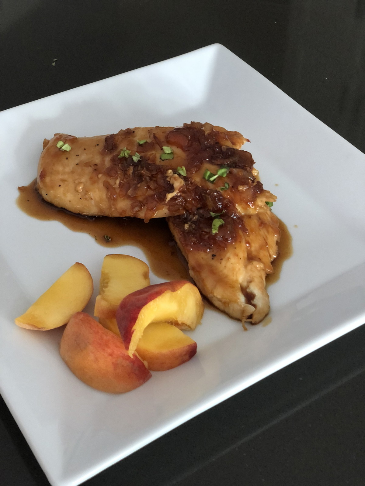 Garlic and Peach Sautéed Chicken