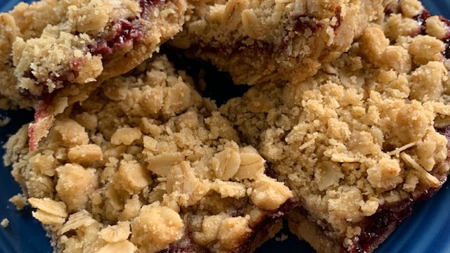 Raspberry Oatmeal Bars