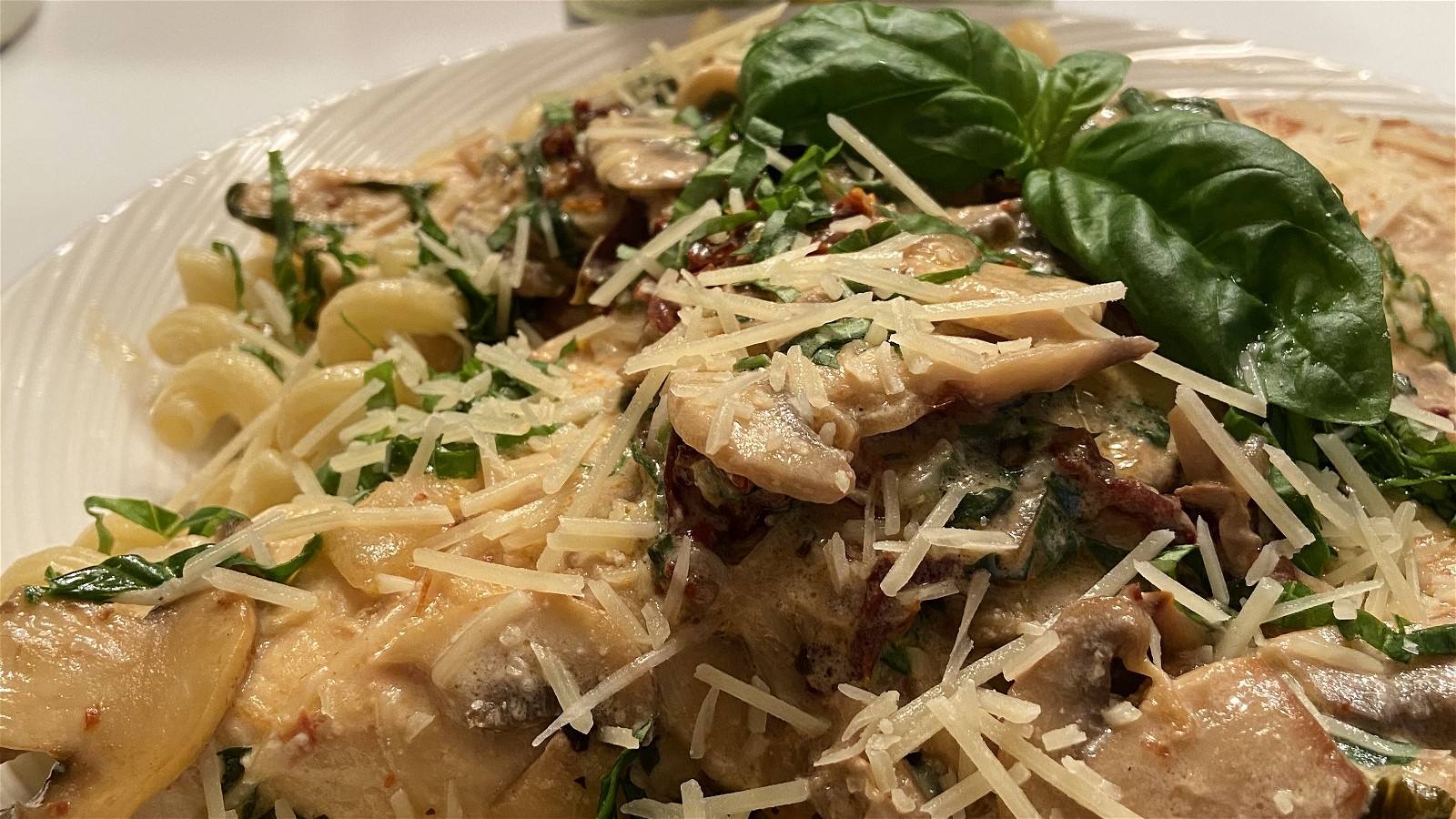 Image of Chicken with Mushrooms and Sundried Tomatoes