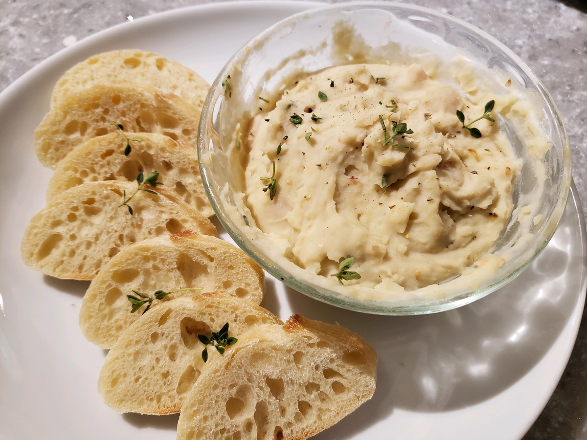 Tuscan White Bean Dip