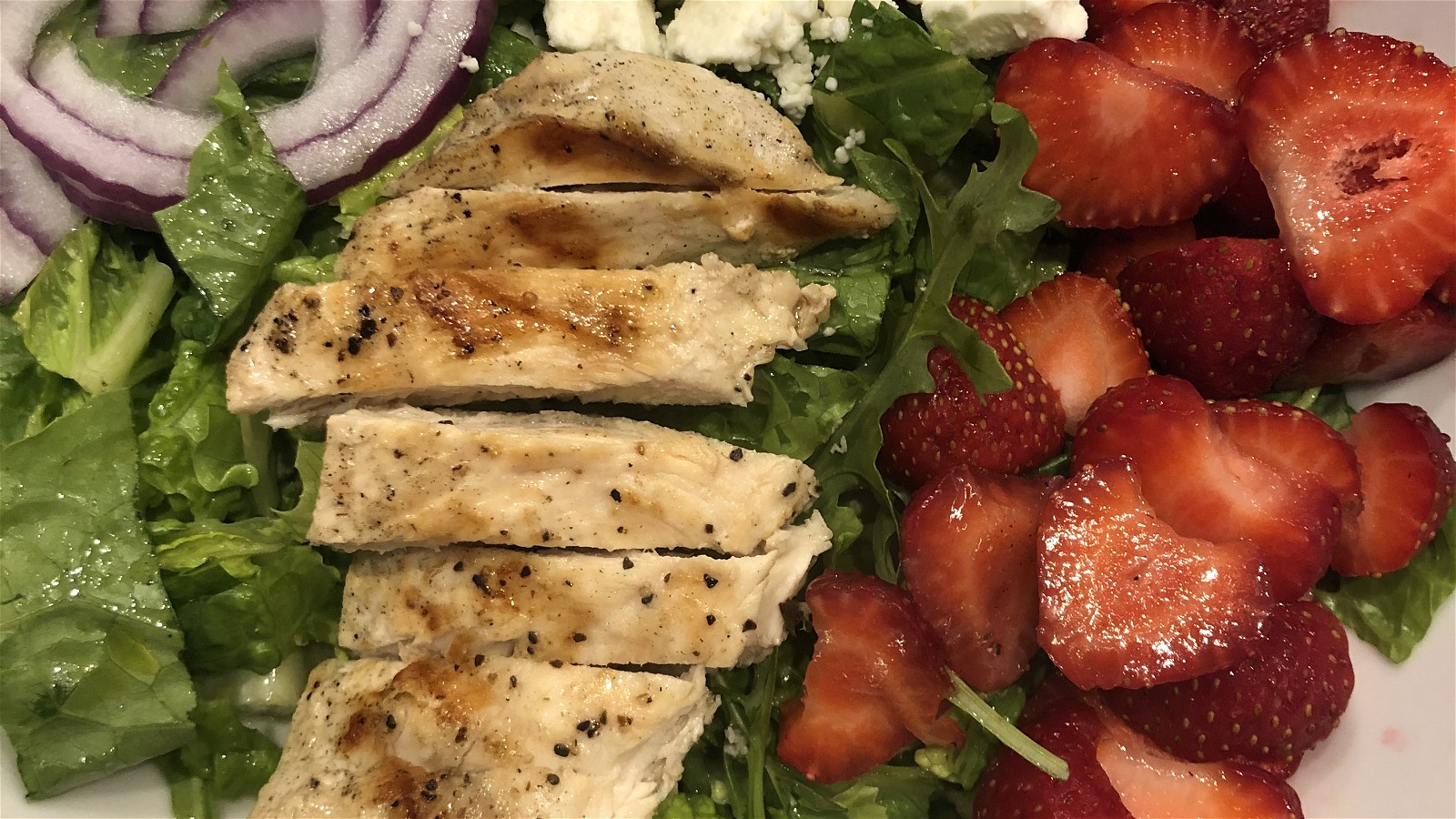 Image of Grilled Chicken Berry Salad