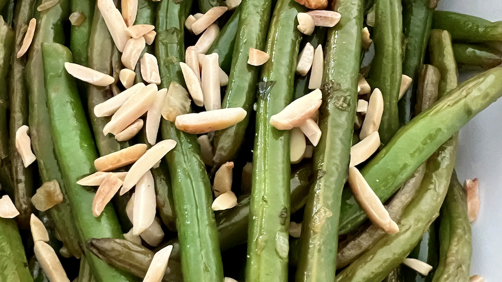 Sautéed Green Beans and Toasted Almonds