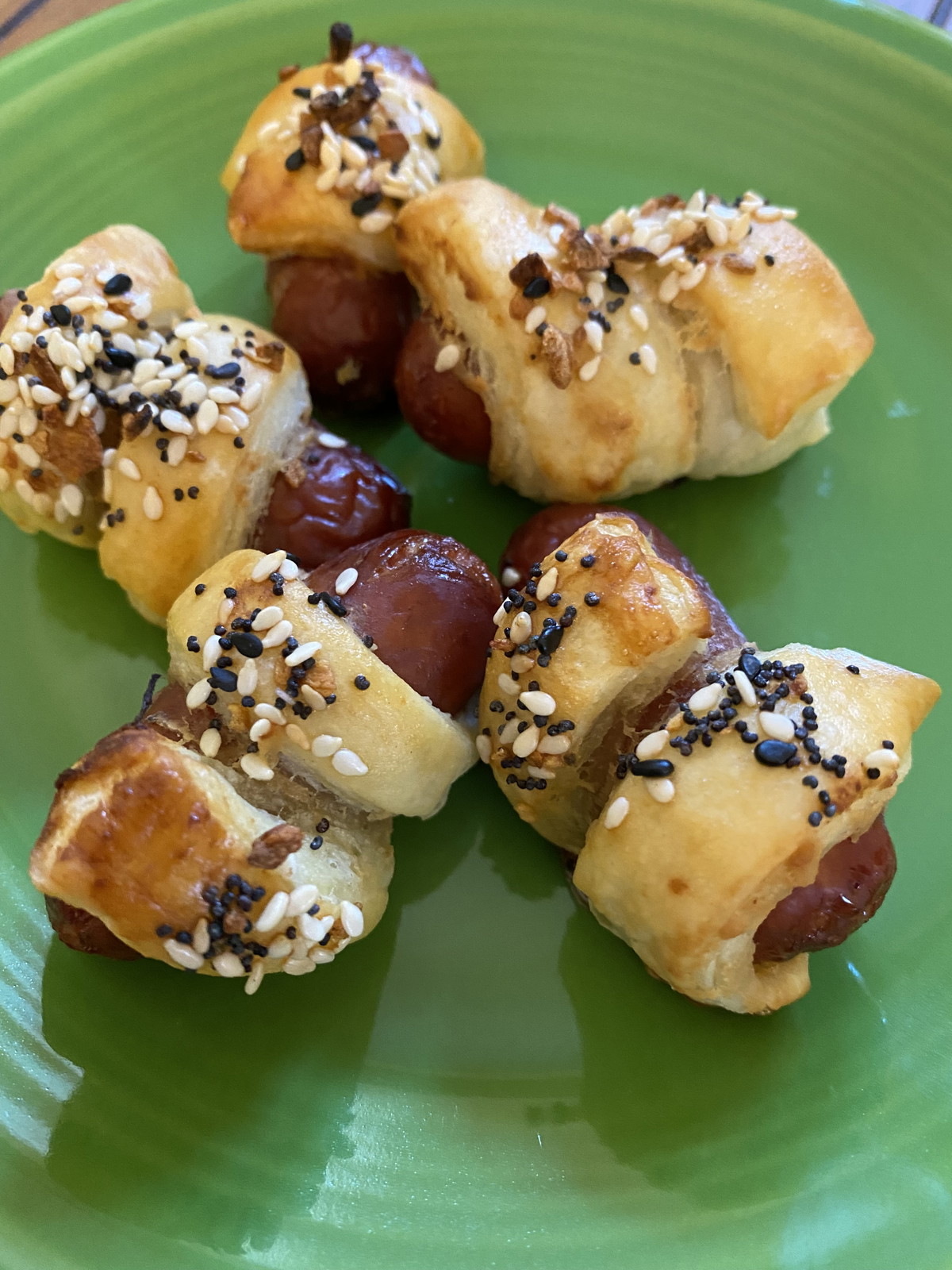 Mustard Mini Pig in a Blanket