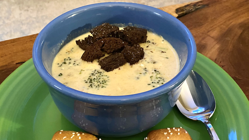 Broccoli Beer Cheese Soup