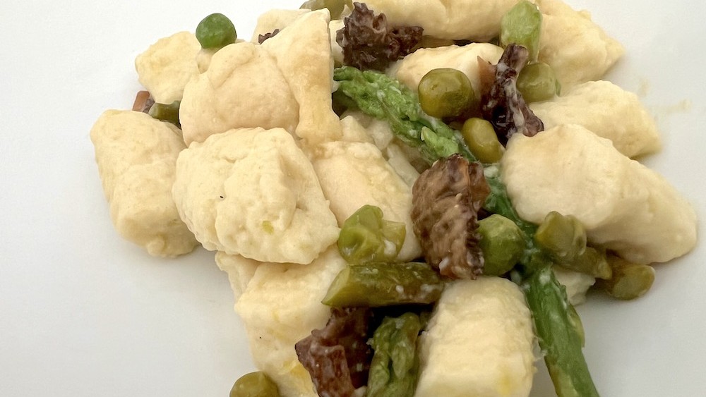 Image of Ricotta Gnocchi with Asparagus and Morels
