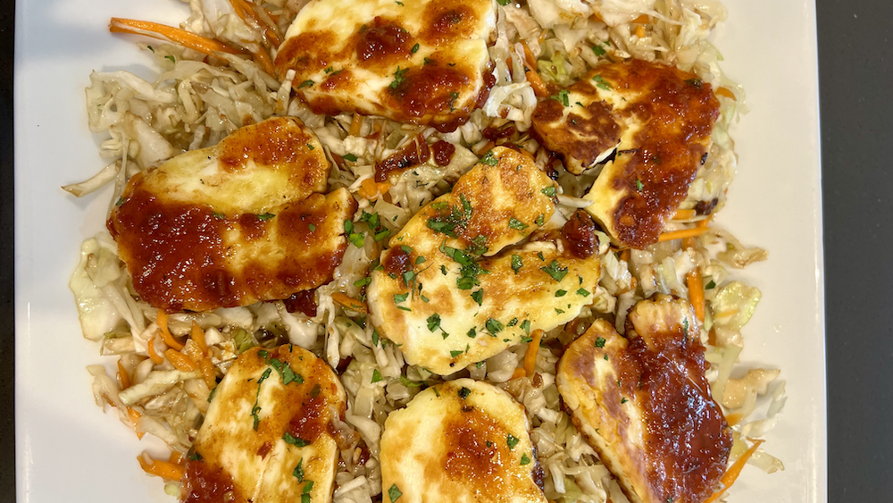 Sweet & Spicy Halloumi Salad