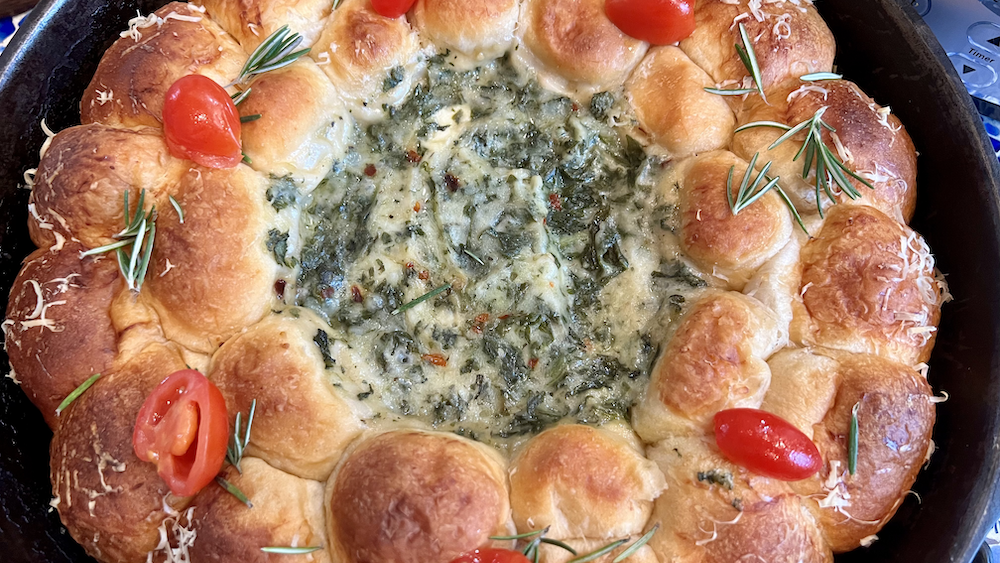 Image of Baked Biscuit Wreath with Spinach Dip