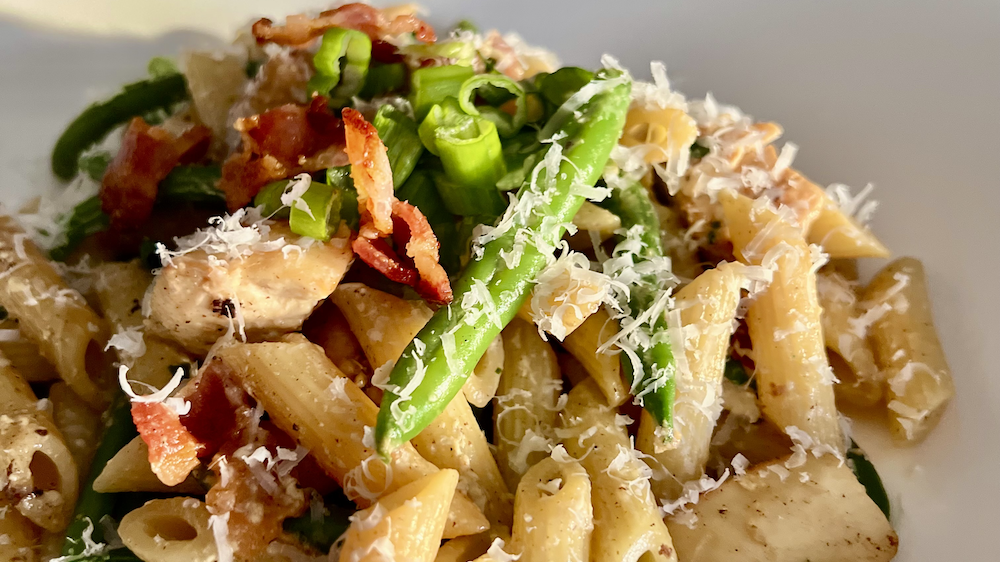 Image of Chicken, Green Bean, and Bacon Pasta