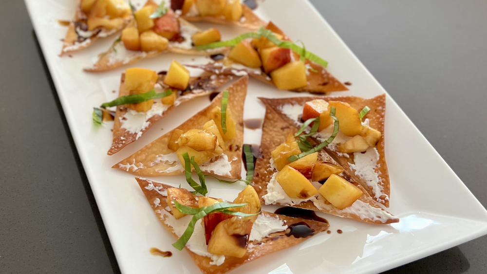 Image of Peach, Goat Cheese, and Basil Bites