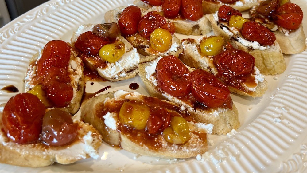 Image of Hot Honey Tomato Crostinis