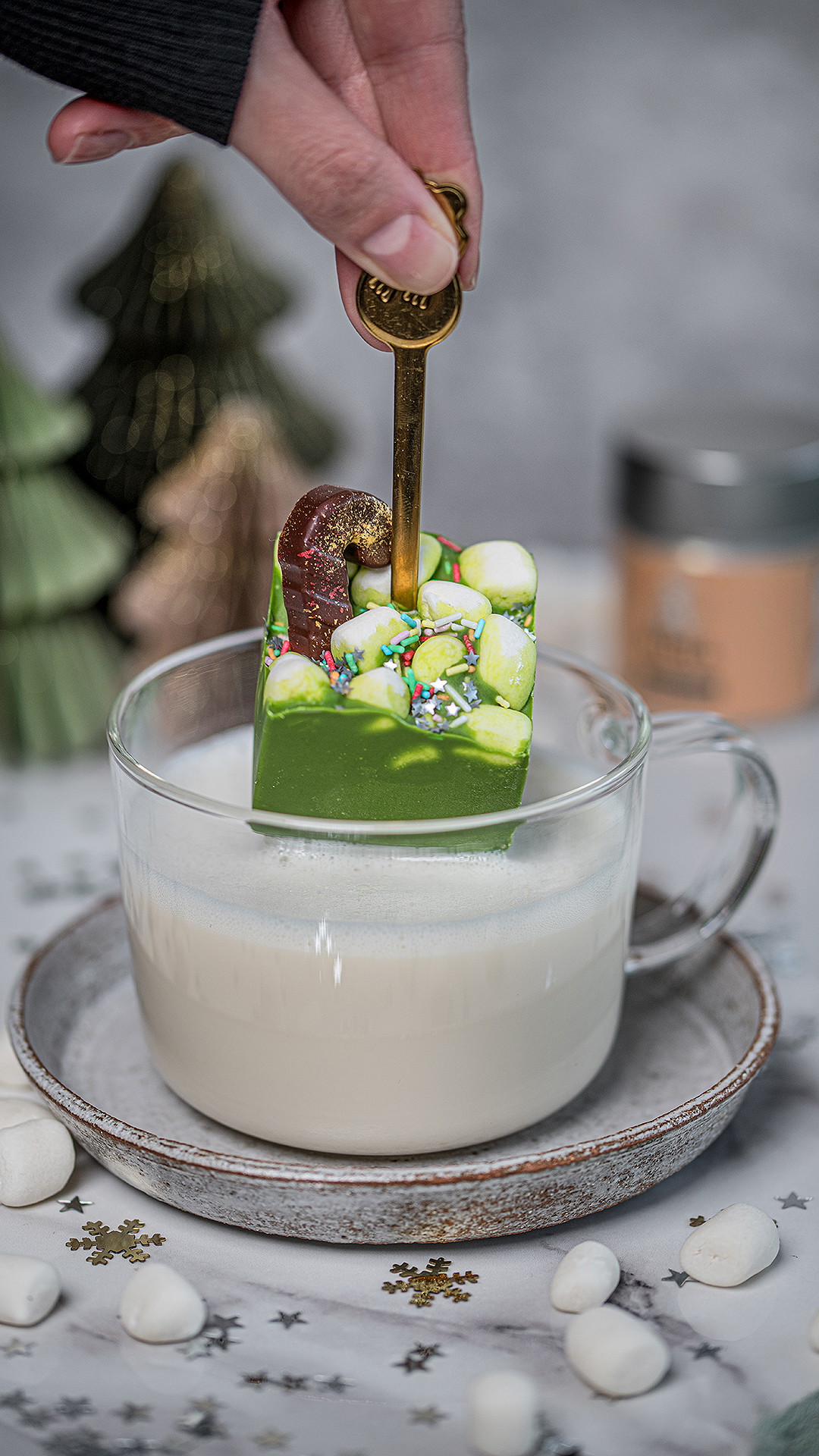 Cuillères à chocolat chaud au matcha
