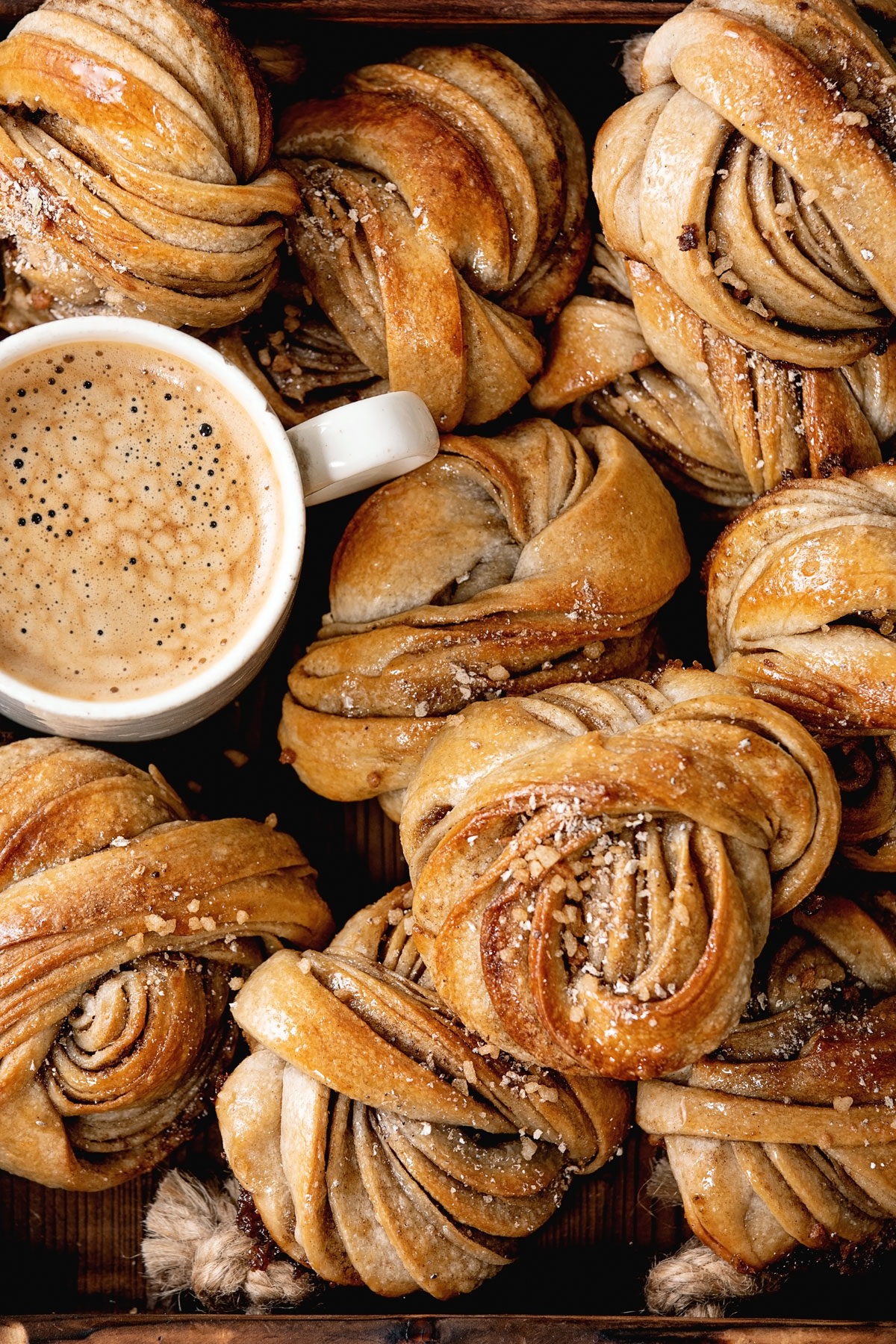 Kanelbullar, Swedish braided cinnamon buns (traditional recipe)