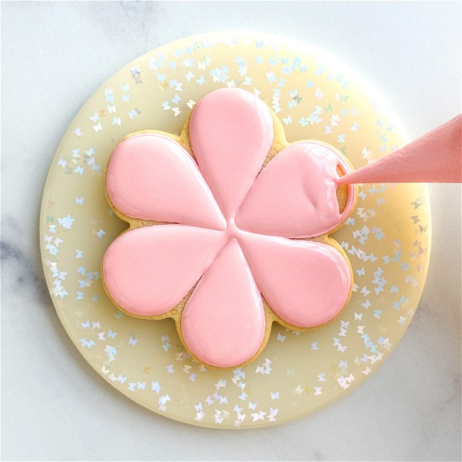 Image of Royal Icing made with Ann Clark Premium Meringue Powder