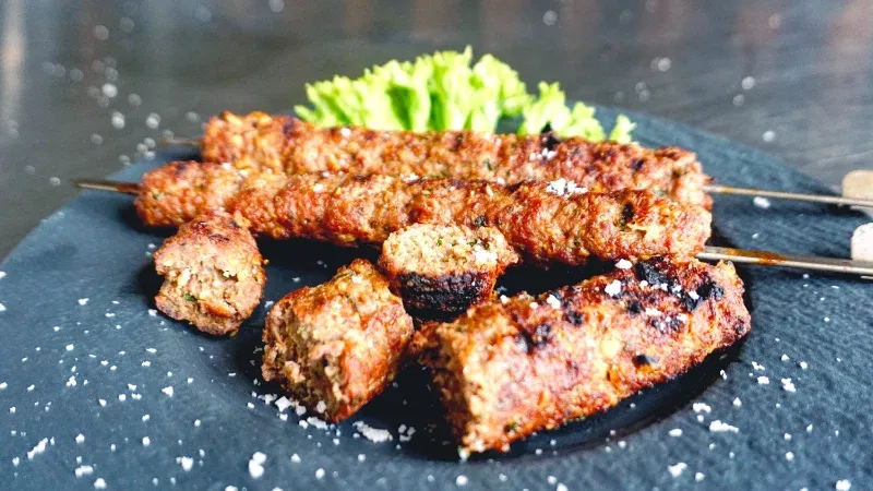 Gegrillte Köfte Spieße | Türkische Hackfleischspieße