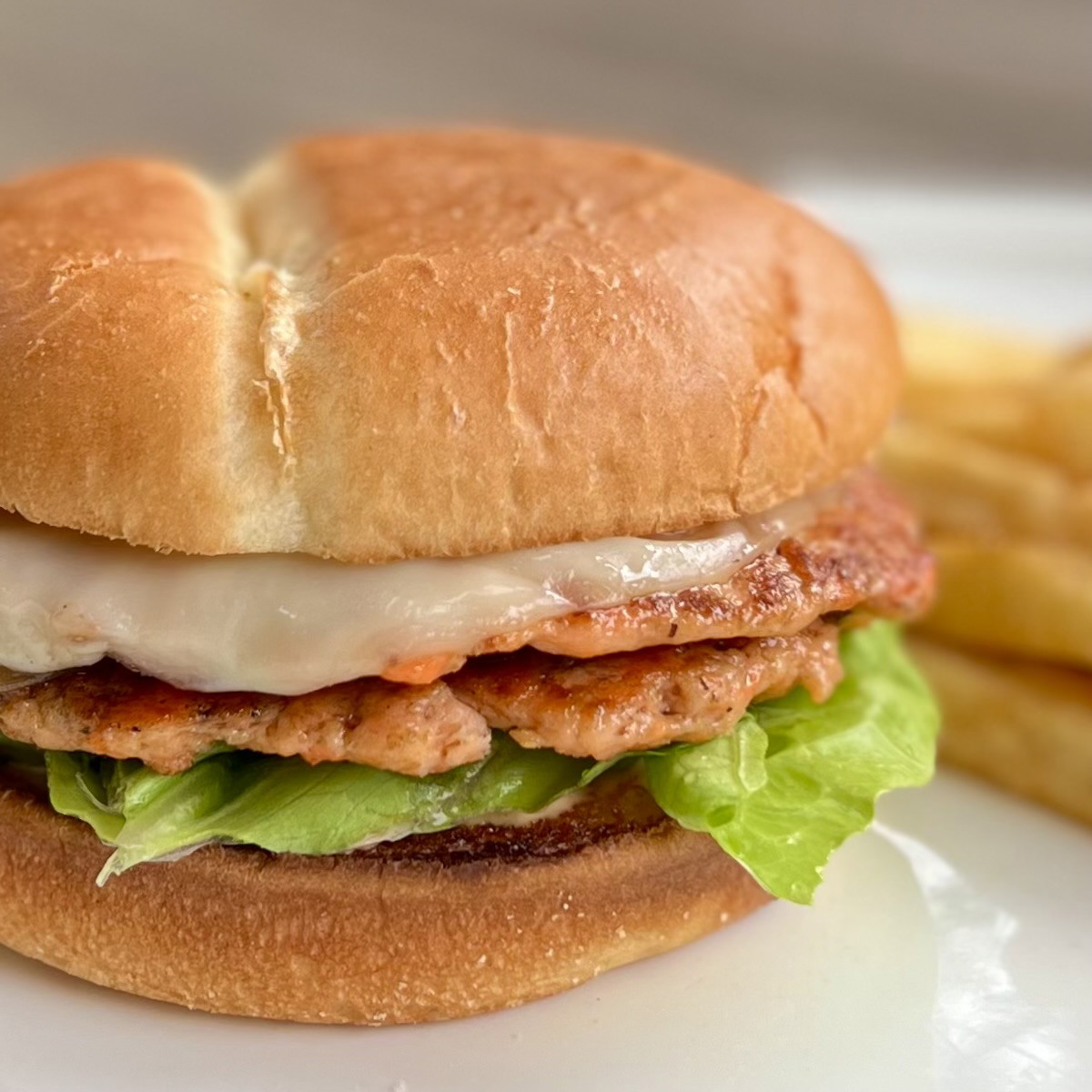 Easy Salmon Smash Burgers 