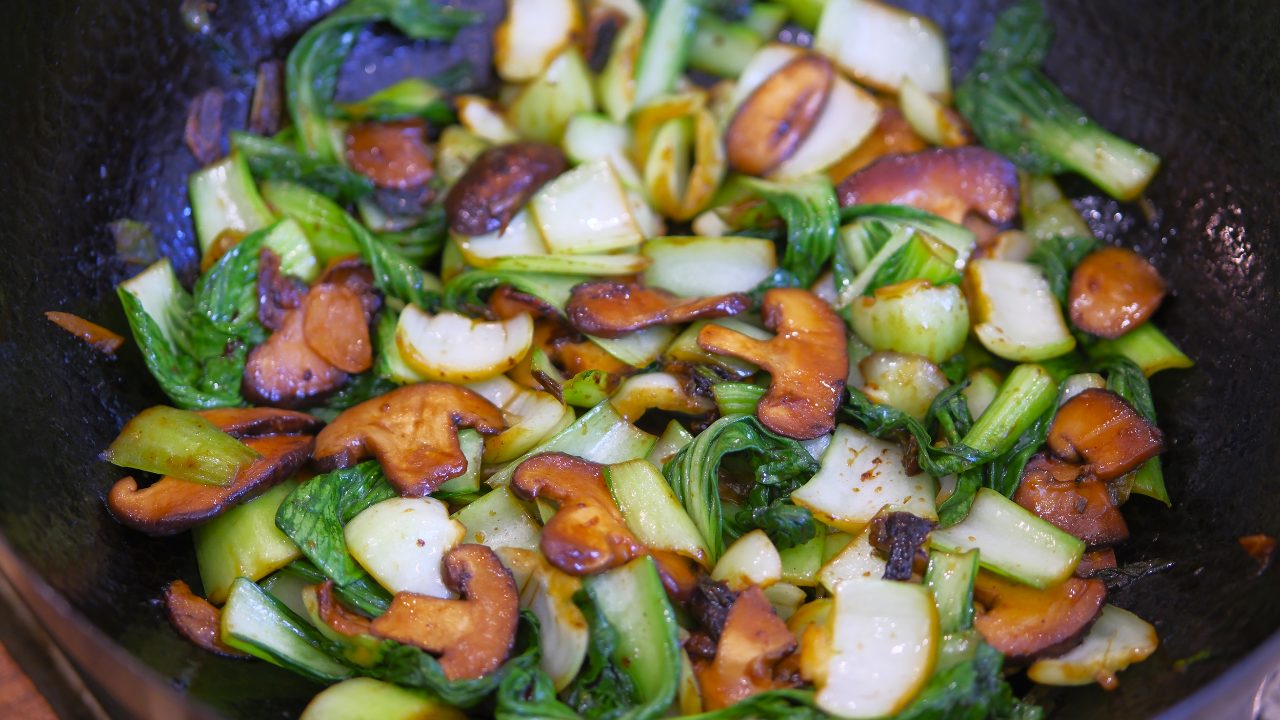 Image of The Best Chinese Bok Choy Recipe (Ready in 5 Min)