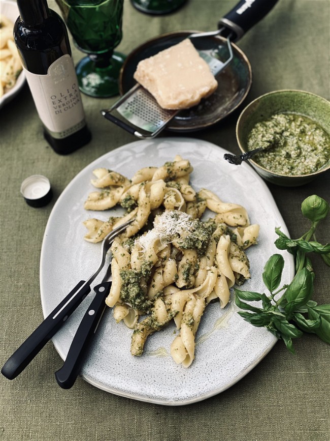 Image of Easiest Pesto Pasta
