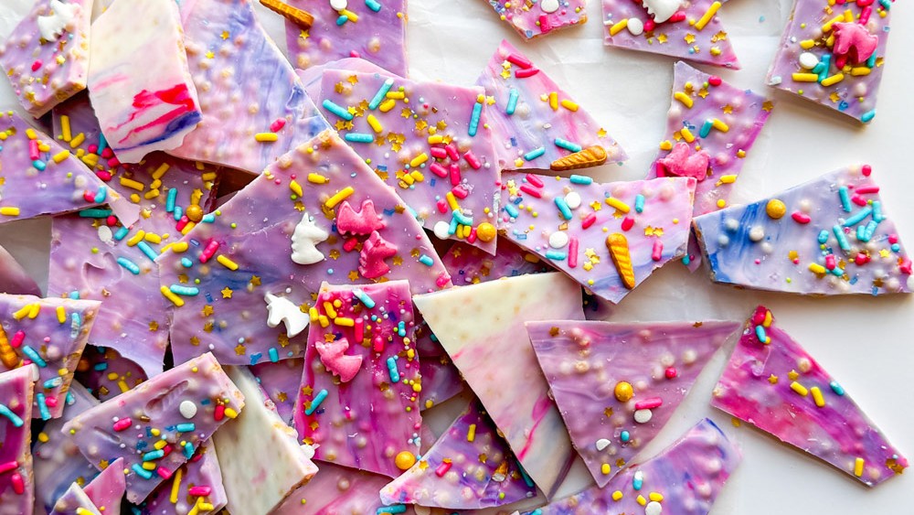 Image of Easy Unicorn Bark Recipe: Colorful, Crunchy, and Sweet Treat for Parties and Kids