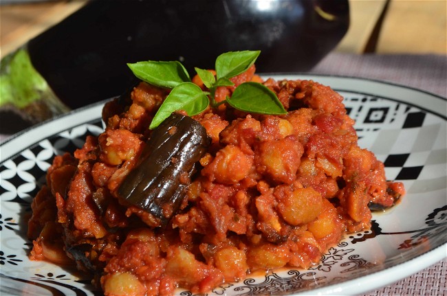 Image of Authentic Greek Recipe: Baked Chickpeas with Eggplants
